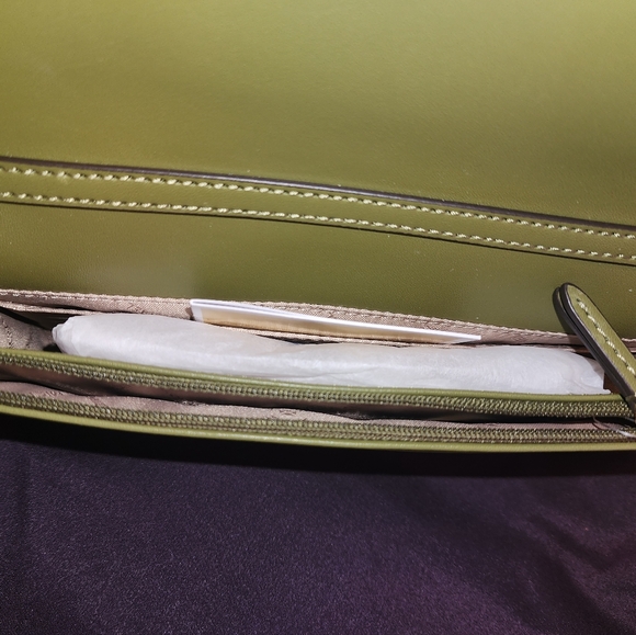 NWT Michael Kors Crossbody - Picture 6 of 6